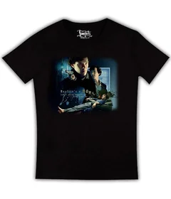 Шерлок на черной фото